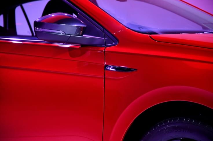 Black rear view mirrors on the 2022 VW Virtus GT Line. Black rear view mirrors on the 2022 VW Virtus GT Line.